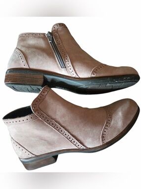 Naot Nefasi Booties size 8M/39 Shiitake Nubuck Tan Zip Oxford Comfort Shoes